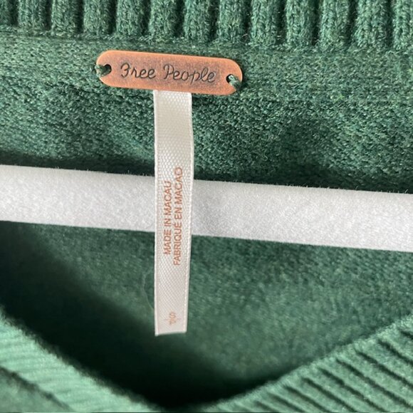 FREE PEOPLE ORION A-LINE TUNIC SWEATER SIZE SMALL BLACK FOREST GREEN NWT - Picture 6 of 13